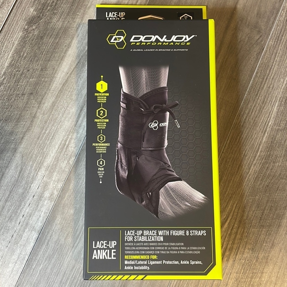 DonJoy's Comprehensive Lace-up Ankle Brace • 8 straps for stabilization • NWT
